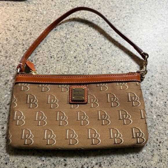 Dooney & Bourke Wristlet Bag Phone Holder , Red Interior Gold Hardware - Picture 1 of 4